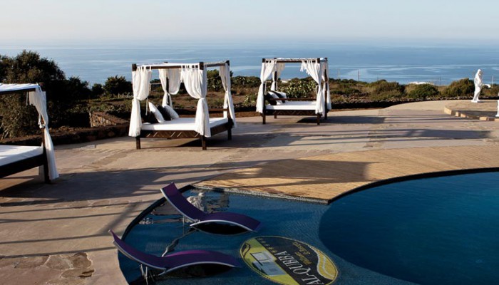 Pantelleria Dammusi Al-Qubba | piscina con acqua salina