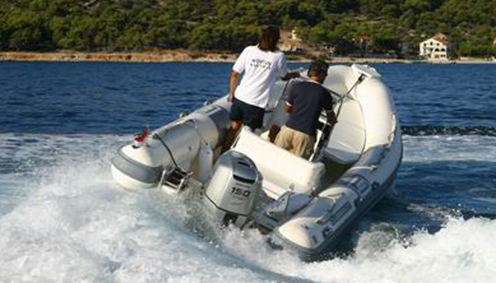 Noleggio barche e gommoni a Pantelleria